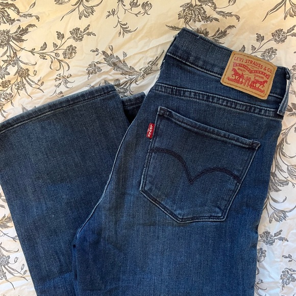Levis low waisted jeans - Picture 3 of 8